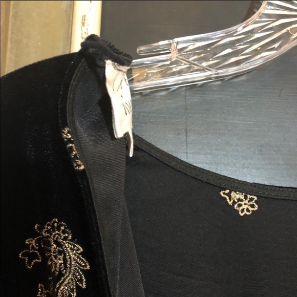 Lost + Wander Black Velvet Embroidered Mini Dress Ruffle Hem Size Large NWT - Picture 11 of 15